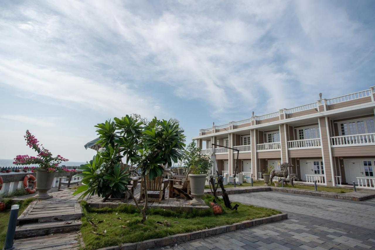 State Beach Resort And Spa Kannur Exteriör bild